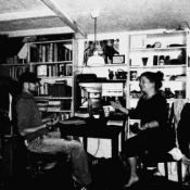 Herr Meier und Frau Lenk sprechen über das Internet