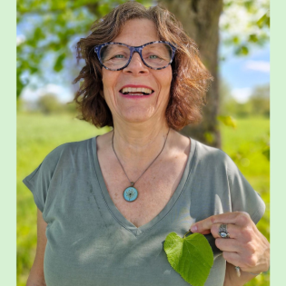 Wildkräuterexpertin Marion Reinhardt