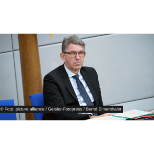 47. Sitzung vom 04.12.2025. TOP 10: Entlassungsforderung des BKM