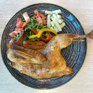 Neue Studie: Wie schmecken Zweinutzungshühner?