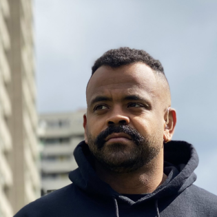 "Das Gefühl war: Man hat verdient, unter miesen Bedingungen zu arbeiten." | Orry Mittenmayer, ehemaliger Essenslieferant