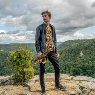 "Man muss sehr besessen sein von dem, was man tut." - der Saxophonist Jakob Manz