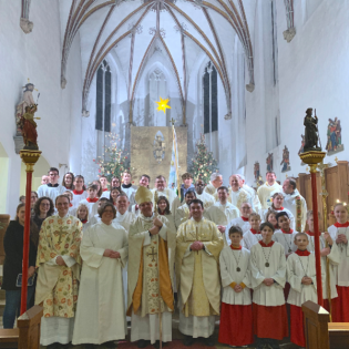 Nachgefragt bei Don Bosco: Was ist der Unterschied zwischen "brav" und "herzensgut"?