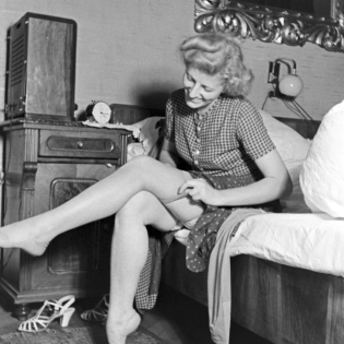 15. Mai 1940: Nylonstrümpfe kommen auf den Markt