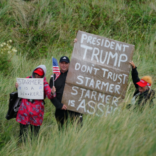 US-Präsident Trump besucht Schottland