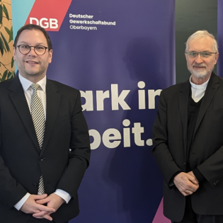 Den Menschen im Blick: Bischof Hanke beim DGB