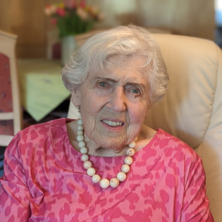 "Der Glaube hat mir geholfen " - Gespräch mit der 100jährigen Elisabeth Schwarz aus Ingolstadt