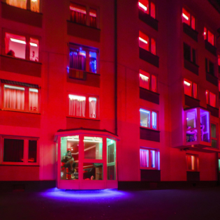 Prostitution - Deutschlands Dunkelfeld im Rotlicht