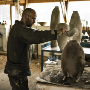 Holz-Bildhauer - Die zerbrechliche Seele der Bäume