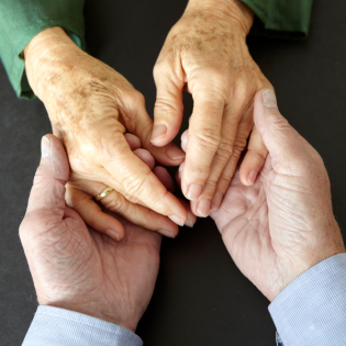 24 Stunden fremdbestimmt: Der Alltag pflegender Angehöriger