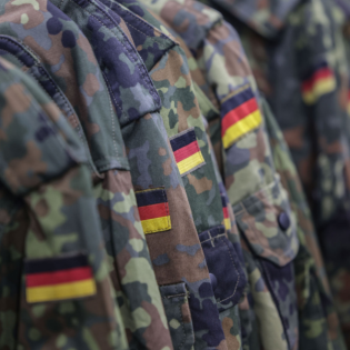 Hoß (Linke): "Musterung ist der erste Schritt zur Wehrpflicht"