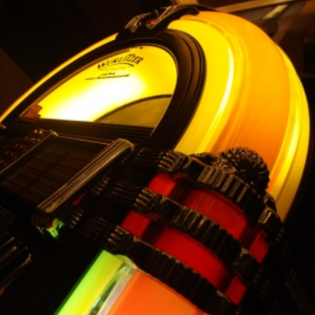 Musikschatzkiste mit Alfie und Sven 01. Dezember 2025