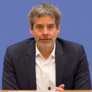 RegPK - 26. Februar 2025 - Kleine Anfrage gegen Links