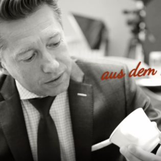 Wenn sonst keiner, dann feiert sich Trump selbst