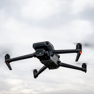 Moskau: Ukrainischer Drohnenangriff legt Flughäfen lahm