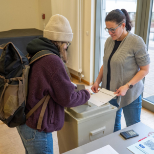 Politische Mitwirkung - Sollen schon 16-Jährige wählen dürfen?