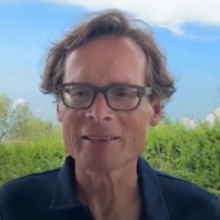 Korruption: Selenskyj rudert zurück – entzaubert – Weltwoche Daily DE