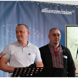 Ukraine Spezial #35: "Einfach mal 5 Minuten weinen" mit den ukrainischen Pastoren Andrej und Juri