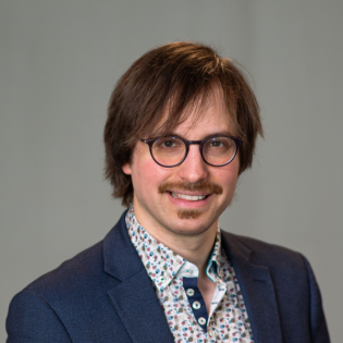 Theater trifft Glauben – Nathanael Ullmann über Performance, Vergebung und Vision