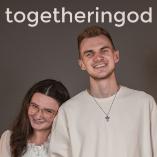 Trauma-Aufarbeitung, schwere Zeiten & Dankbarkeit – Jahresabschluss 2025 #140 | Esther & Chris | togetheringod–Podcast