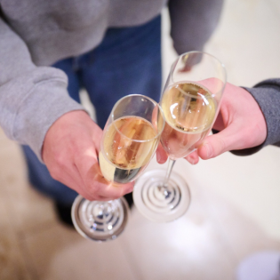 Begleitetes Trinken ab 14 – ja oder nein?