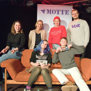 Kinderradiogruppe Osdorf: "Demokratie? - Das ist eine gute Idee, aber ich komme nicht."