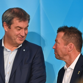 In Bayern pfeifen jetzt auch Japaner LIVE