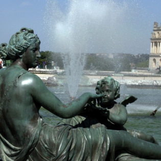 Sprechende Statuen in Versailles