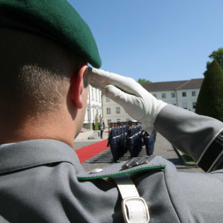 Der erste nationale Veteranentag – Zeichen der Anerkenung für die Truppe?