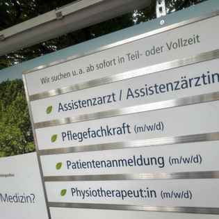 Fach- und Arbeitskräftemangel: Wo liegt die Zukunft der Arbeit?