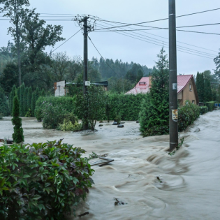 Die Woche vom 14.09.2024 bis 20.09.2024 - Tote und große Schäden bei Hoch-Wasser in Europa, Viele Explosionen in dem Land Libanon, Polizei-Kontrollen an allen deutschen Grenzen