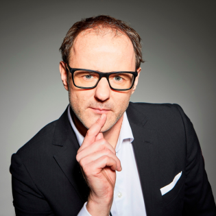 Comedian Vince Ebert: "Nicht jeder Gedanke ist automatisch auch ein kluger" | SWR1 Leute