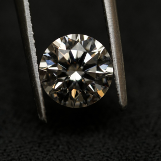 Diamanten aus dem Labor - Gold aus dem All