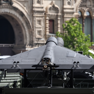 Putin zwingt afrikanische Frauen in seine Drohnenfabriken