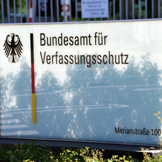 75 Jahre Verfassungsschutz - brauchen wir ihn noch?