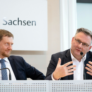 Debatte um Personalabbau im öffentlichen Dienst in Sachsen