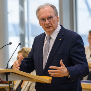 Haseloff erwägt Wegzug bei AfD-Sieg