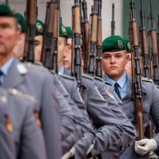 Strafe für Bundeswehrsoldat wegen Affäre mit Ehefrau eines Kameraden