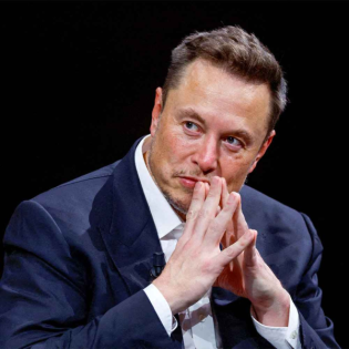 Elon Musk ‘ordered Starlink shutdown’ during Ukraine counterattack & special forces raid island in Black Sea
