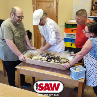 Jubiläum: 20 Jahre backen im historischen Backofen in Zieko