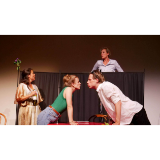 Tiefgründig, unterhaltsam und absurd: Das ist das Theater Diesseits – volle Breitseite