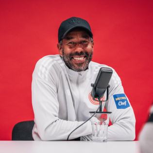 „All in“ | Das Gespräch #01 – mit Daniel Thioune