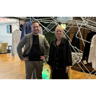 Immobiléros - Der Podcast für die Immobilienszene: Simon Geven, REWE: „Kaufmöglichkeit über Konzern, Genossenschaft oder Miete“