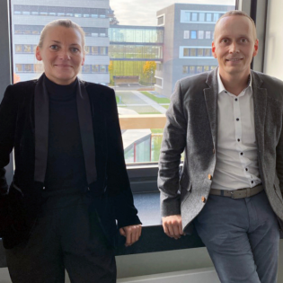 Immobiléros - Der Podcast für die Immobilienszene: Jan Riemann, Director Property bei ALDI SÜD: „Ein Flachmann ist in den urbanen Räumen kaum noch möglich“