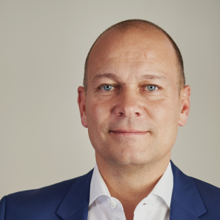 Immobiléros - Der Podcast für die Immobilienszene: Till Schwerdtfeger, AOC AG: Hidden Champion der Entwickler in Mitteldeutschland