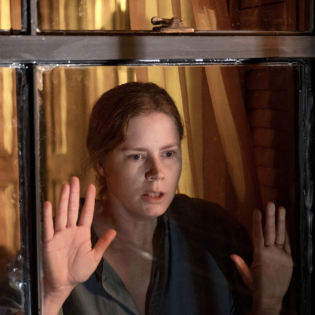 "The Woman in the Window": Wenn Amy Adams zu Tode langweilt