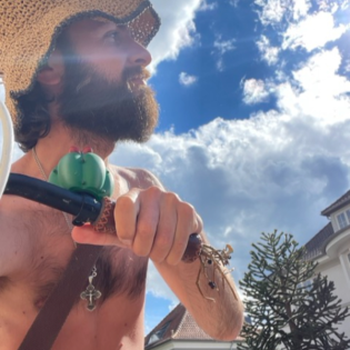 21.04.2025: Jesus hätte kein navi und e-mail-app. Nackte Menschen sind nicht sündhaft. Meersalz statt Kochsalz.