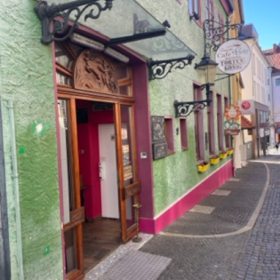 19.03.2025: Auf Hildesheimer Entdeckungstour. Wir sind nie allein. Gemüse / Obst nicht schneiden.