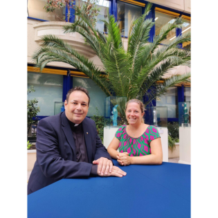 Für uns einmal um die ganze Welt: Ein Notfallseelsorger im Sonntagstalk