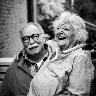 Jutta & Joachim Neumann: Die Kreuzfahrer